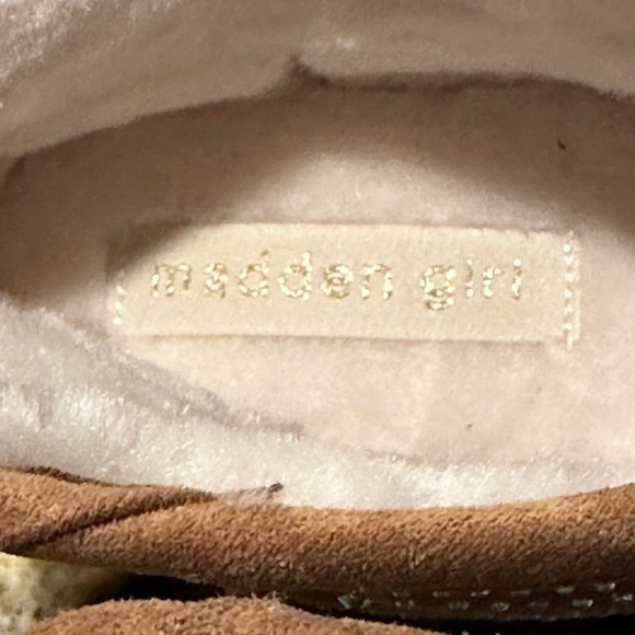 Steve Madden Crystal/Rhinestone Embellished Platform Ankle boots. Size 9. New! - Picture 3 of 5